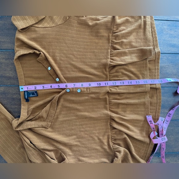 Rust Orange Ribbed Baby Doll Long Sleeve Top size Medium with buttons - Picture 6 of 8